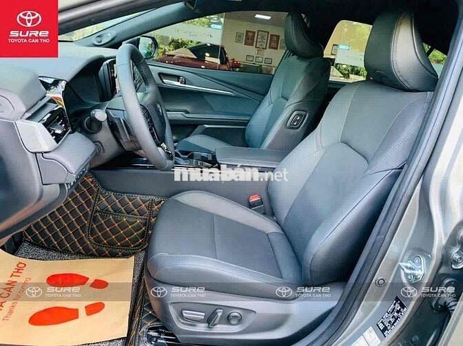 Camry 2.5 HEV TOP 2025. Siêu lướt 3.700km