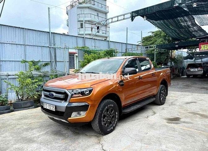 RANGER XlS 2016AT ,BẢO HÀNH 1 NĂM XE RẤT ĐẸP