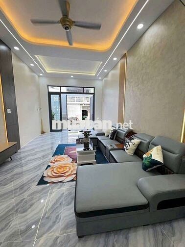 Cho thuê nhà mới tinh ngay chợ thanh xuân giá 8tr