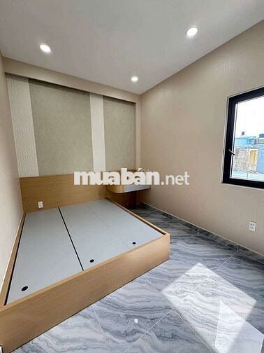 Cho thuê nhà mới tinh ngay chợ thanh xuân giá 8tr