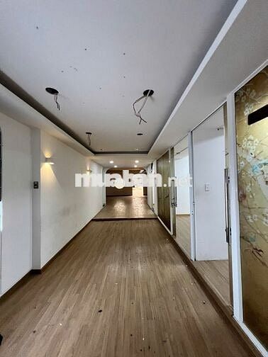Căn TOP1 mặt tiền Hai Bà Trưng Q1 300m2 - Giá chạm đáy gần 80tr !!