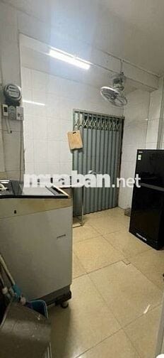 BÁN NHÀ Đ.HOÀNG DIỆU~HẺM THÔNG THOÁNG~30M2~SHR~VỊ TRÍ TRUNG TÂM.