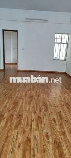 Chung cư N5D Hoàng Đạo Thúy 80m2 2pn 1vs 11tr