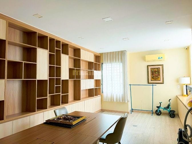 Bán nhà MT Cộng Hòa-Lê Văn Huân, Q.Tân Bình,69 tỷ,1H1T7L+ST, có hồ bơi