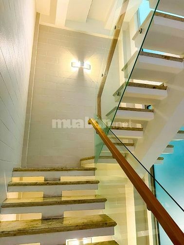 Bán nhà MT Cộng Hòa-Lê Văn Huân, Q.Tân Bình,69 tỷ,1H1T7L+ST, có hồ bơi