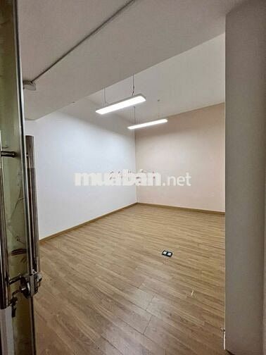 Căn TOP1 mặt tiền Hai Bà Trưng Q1 300m2 - Giá chạm đáy gần 80tr !!