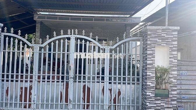 Nhà mặt tiền 232m2, có 2 PN,đường Lý Thái Tổ, Phường Bà Ria, TPHCM