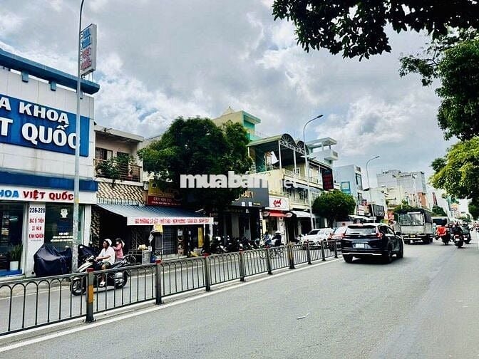 CHo thuê mbkd mặt tiền đường Hoà bình 6x19m trống suốt