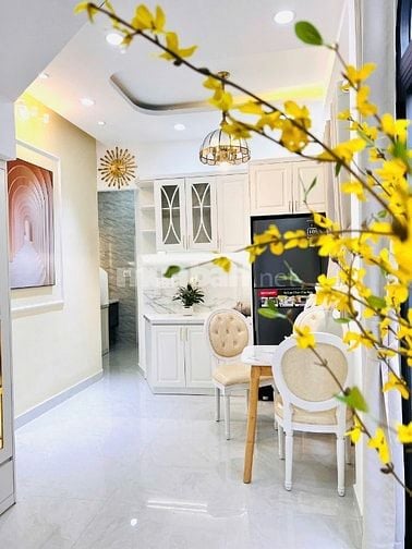 Căn Siêu phẩm 42/ Hồ Văn Huê, Phú Nhuận cách mặt tiền khoảng 15m 