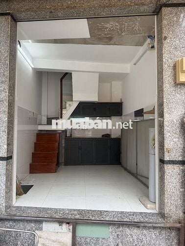 Cho thuê nhà mặt tiền khu chợ lớn có hoa Hồng môi giới