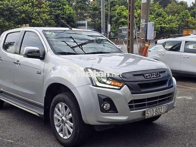 Isuzu Dmax 2019 AT 4x2 siêu bền & lợi dầu