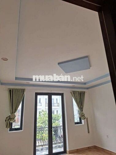 Bán nhà đang  thuê 12tr/th,giá 2ty550tr 4PN phường uyên hưng tân uyên