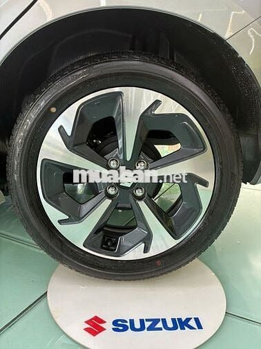 Suzuki Swift Hybrid 2025 - Hàng sẵn giao ngay