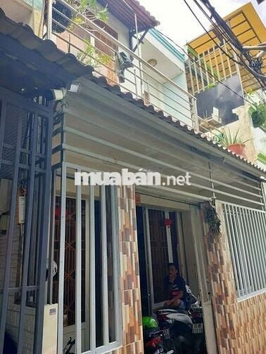 Nhà 1 trệt 1 lầu SHR.hoàn công đầy đủ