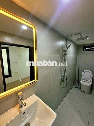 Tập thể 100m2 tầng 2 phố Trần đại Nghĩa thoáng mát 3 ngủ 2 vs sổ đỏ HB