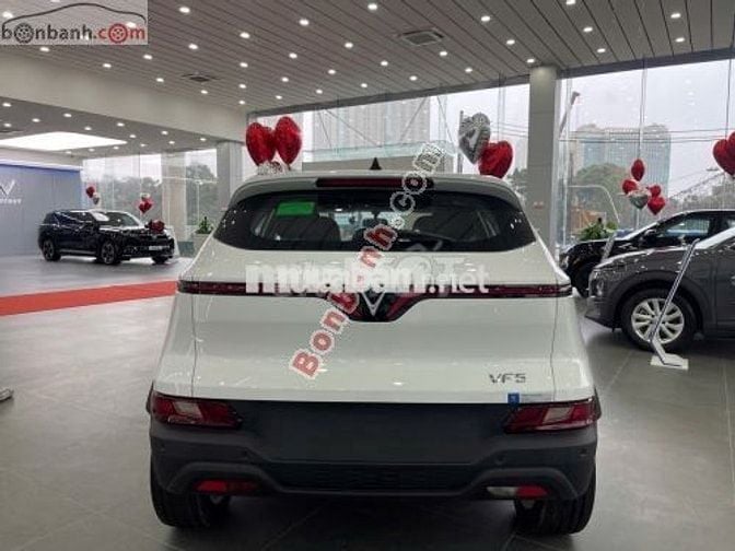 VinFast VF5 Plus 2025