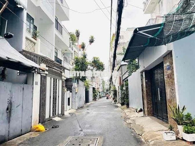 Bán Nhà nát tiện xây CHDV - 5 tầng HXH Đẹp