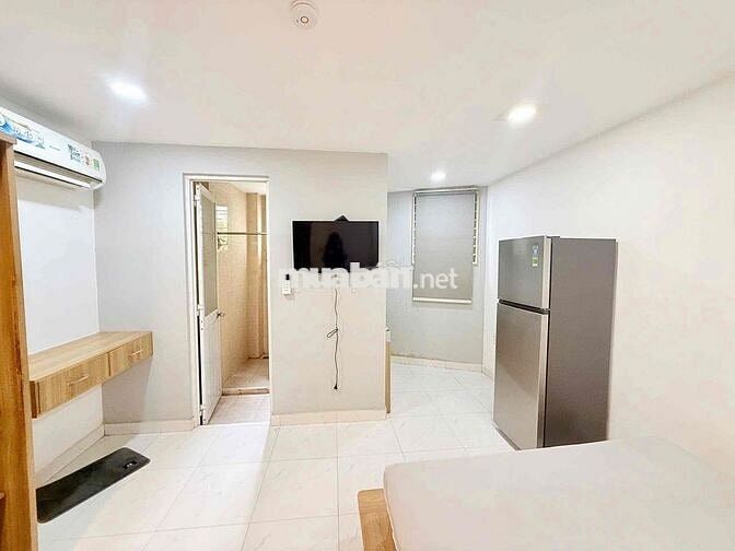 1 Phòng Ngủ Full Nội Thất, 30m2 Sát ĐH Văn Lang, Gần Phạm Văn Đồng