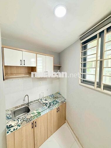 1 Phòng Ngủ Full Nội Thất, 30m2 Sát ĐH Văn Lang, Gần Phạm Văn Đồng
