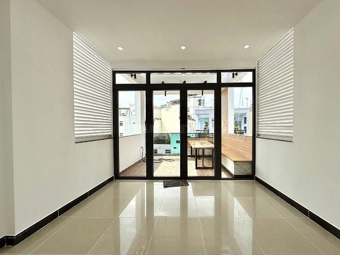 CHÍNH CHỦ ĐỜI LÂU BÁN NHÀ Nguyễn Văn Đừng, Quận 5, Cách Mặt Tiền 2 Căn
