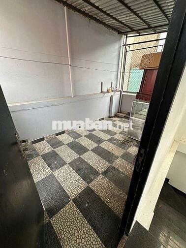Chính chủ cho thuê: 57 Nguyễn Thị Nhỏ gần chợ BÌNH TÂY. DT: 5x15m 3L.