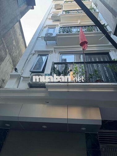 Bán Nhà Riêng ,40m2,6 tầng,mặt tiền 4m , hồ văn chương , khâm thiên