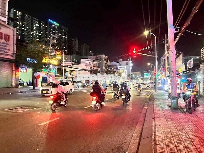 CHO THUÊ NHÀ MẶT TIỀN KINH DOANH SẦM UẤT CẠNH PHÚ MỸ HƯNG