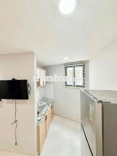 1 Phòng Ngủ Full Nội Thất, 30m2 Sát ĐH Văn Lang, Gần Phạm Văn Đồng
