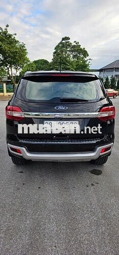 Ford Everest 2.0 Titanium 4x2