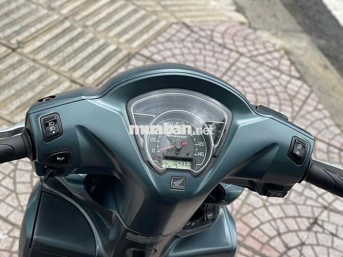 E bán Vision 2021 bánh lớn khoá Smarkey