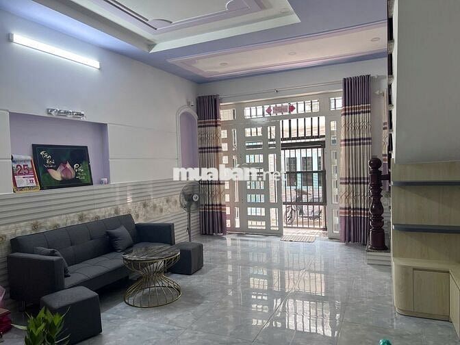 Cho thuê nhà 2pn 2wc cạnh Quang Trung, chợ Hóc Môn, Thị trấn Hóc Môn