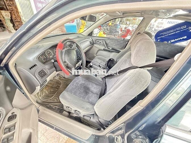 Ford Laser 2004 Lxi 1.6 MT - 100000 km