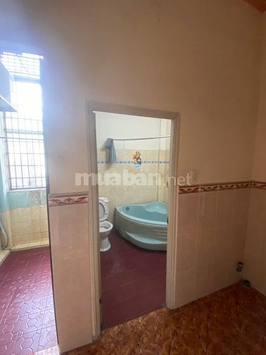 Cho thuê nhà nguyên căn tại đường Phan Huy Ích hẻm xe hơi