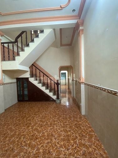 Cho thuê nhà nguyên căn tại đường Phan Huy Ích hẻm xe hơi
