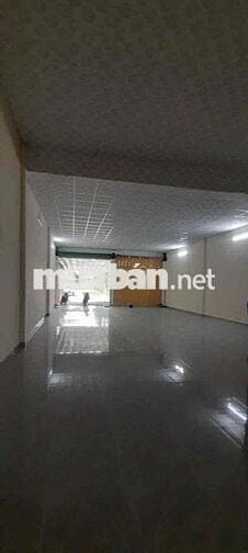 CHO THUÊ MẶT BẰNG PHAN VĂN HỚN 9x56m - TRỐNG SUỐT - SẠCH ĐẸP- SÂN RỘNG