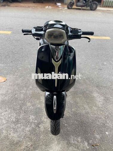 em cần bán xe ga 50cc ai cần lh em ***