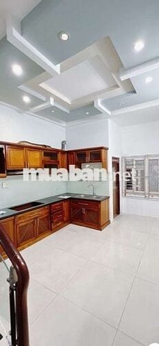 NHÀ 4TẦNG - 53M2 - NGANG 4.3M - HOÀNG DIỆU P4 Q4 - NHĨN 7 TỶ.
