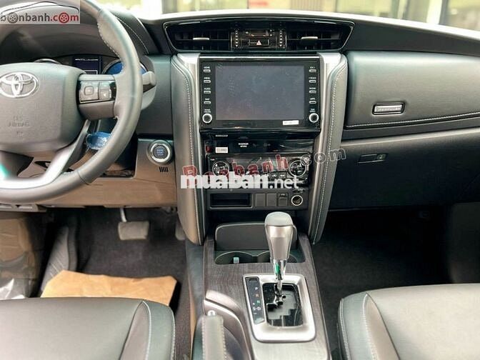 Toyota Fortuner 2.7L 4x2 AT 2025 - 1 Tỷ 260 Triệu