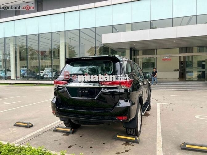Toyota Fortuner 2.7L 4x2 AT 2025 - 1 Tỷ 260 Triệu