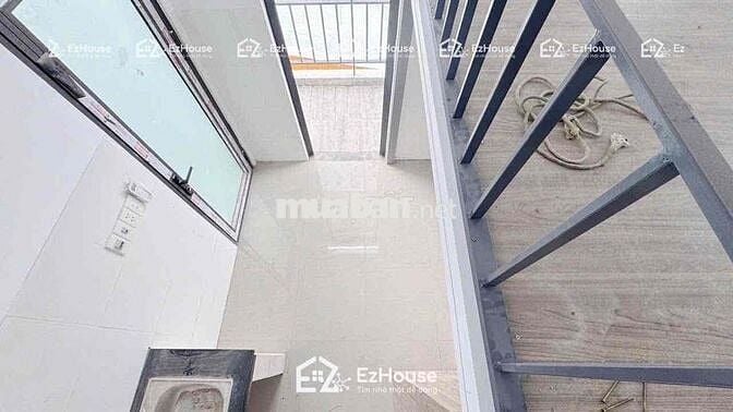DUPLEX BAN CÔNG GIÁ RẺ GẦN CV LÀNG HOA