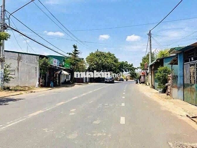 đất mt KINH DOANH chợ Việt Kiều, 240m2 giá NGỘP 520Tr Tân Thông Hội