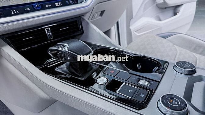 Volkswagen Touareg 2022 Luxury 2.0 TSI - 29300 km