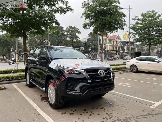 Toyota Fortuner 2.7L 4x2 AT 2025 - 1 Tỷ 260 Triệu