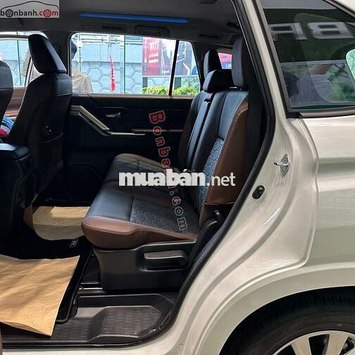 Toyota Innova Cross 2.0 CVT 2025 - 795 Triệu