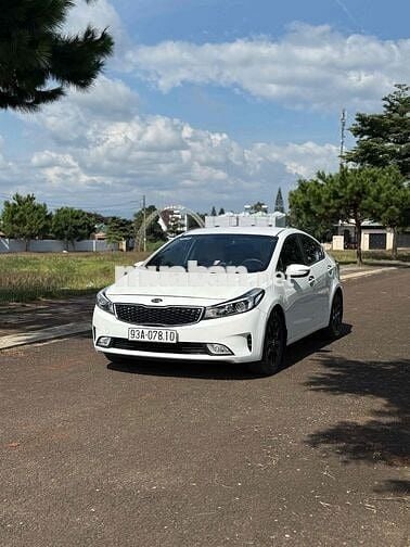 Kia Cerato 2016 1.6 MT - 102000 km