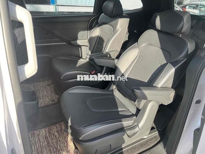Hyundai Custin 2025 Tiêu Chuẩn 1.5T - 8999 km