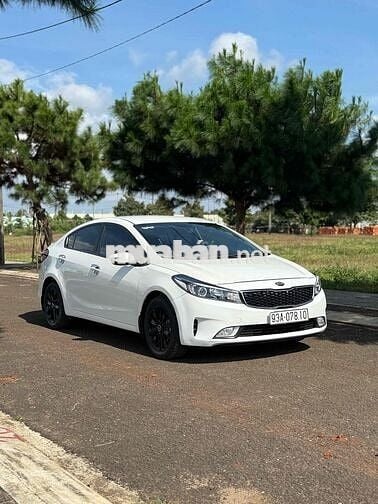 Kia Cerato 2016 1.6 MT - 102000 km