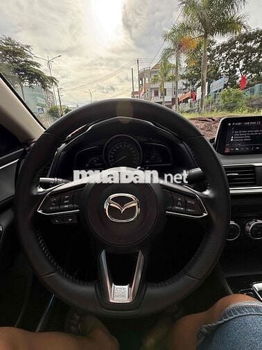 Mazda 3 2019 1.5L Premium - 78000 km