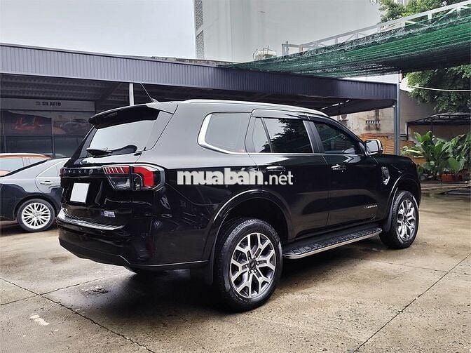 Ford Everest 2023 Titanium 2.0L 4x2 AT - 28000 km