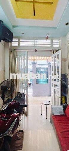 NHÀ ĐẸP Ở NGAY~4TẦNG BTCT ( 3.8x13m) SHR~nhĩn 4 tỷ.